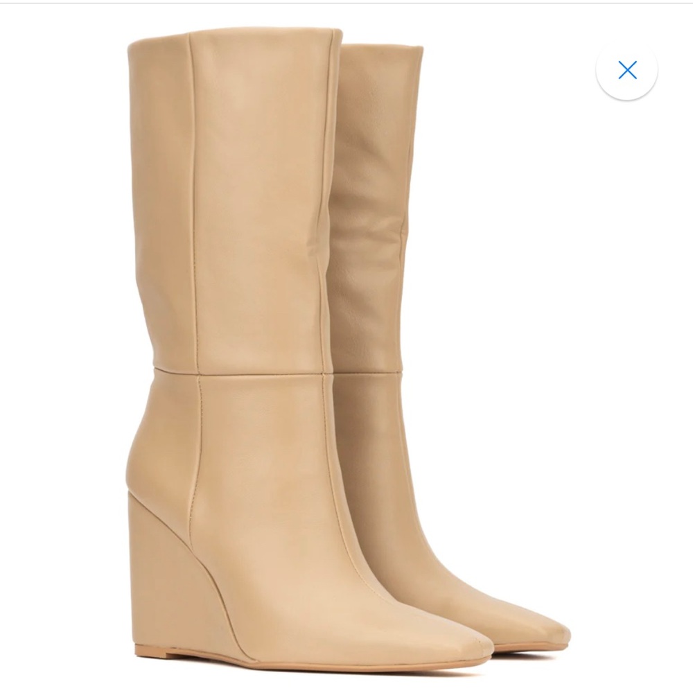 Torgeis New York Milano beige boots size 6.5   3.5 inch heel excellent condition